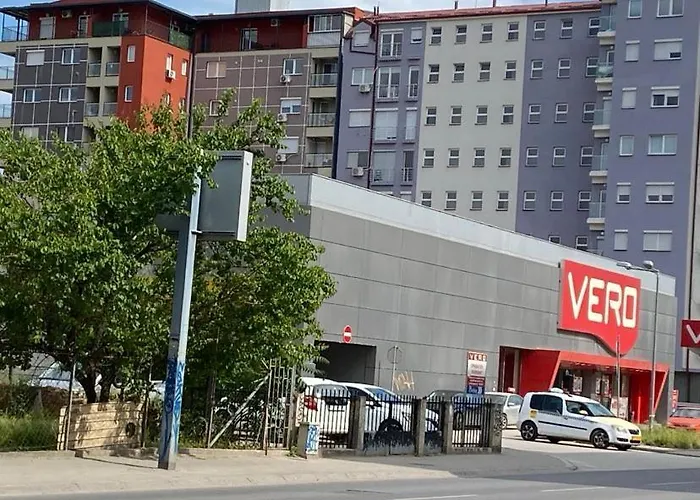 Modern A&f In Center * Skopje